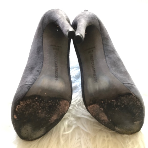 Rebecca Minkoff Acadia Gray Suede Cut Out Round Toe Heeled Ankle Booties - Picture 7 of 8